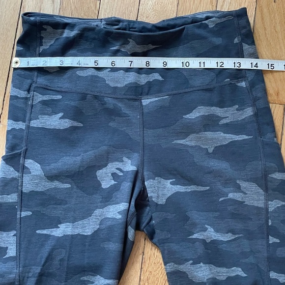 Athleta Ultimate Stash Pocket 7/8 Camouflage Leggings Heather Green Women’s S - Picture 8 of 8